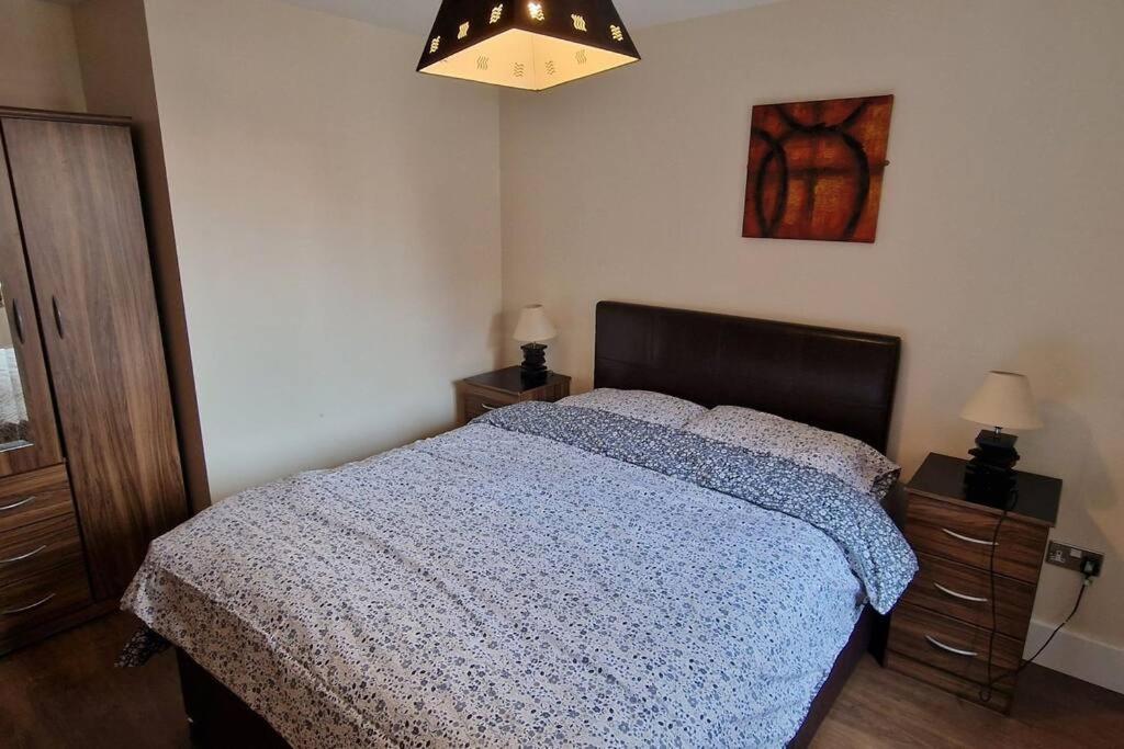 2 Bedroom Apartment Central Birmingham City Centre Exterior photo