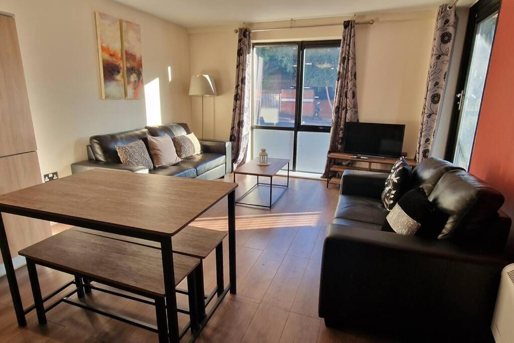 2 Bedroom Apartment Central Birmingham City Centre Exterior photo